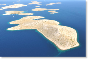 TimeOut biedt je een keur aan werkwijzen waaronder systemisch werk, opstellingen, paardencoaching, spiegelsessies, individuele coaching, oefeningen, confrontaties, buitenopdrachten en stoelmassages.